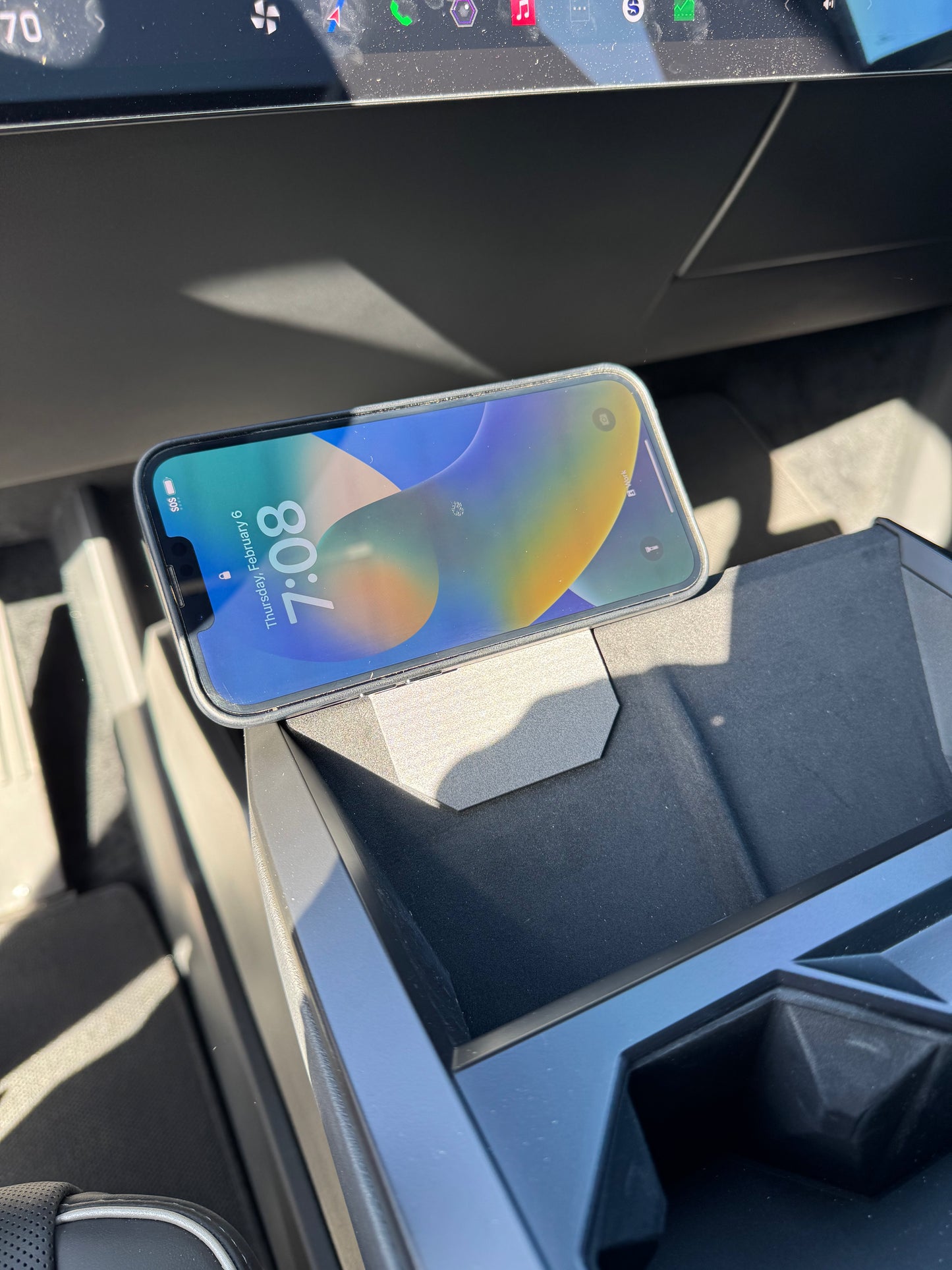 MagSafe phone holder for the Tesla Cybertruck
